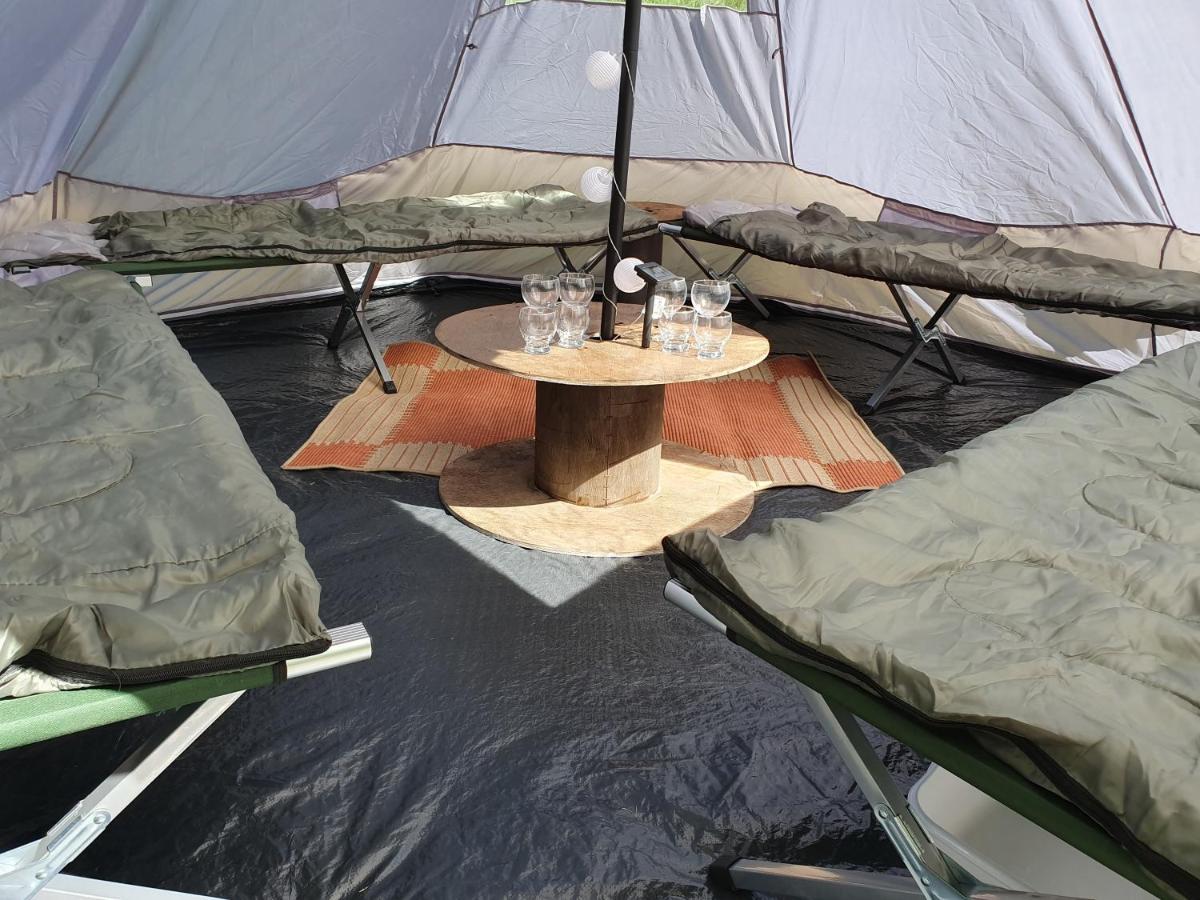 Camping Du Puy Rond Bressuire Exteriör bild