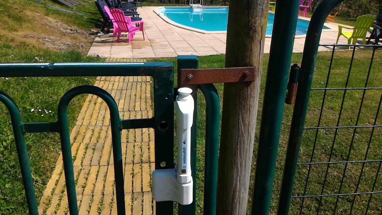 Camping Du Puy Rond Bressuire Exteriör bild