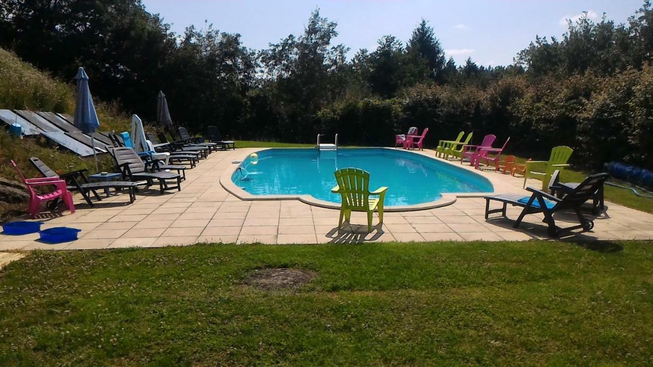 Camping Du Puy Rond Bressuire Exteriör bild