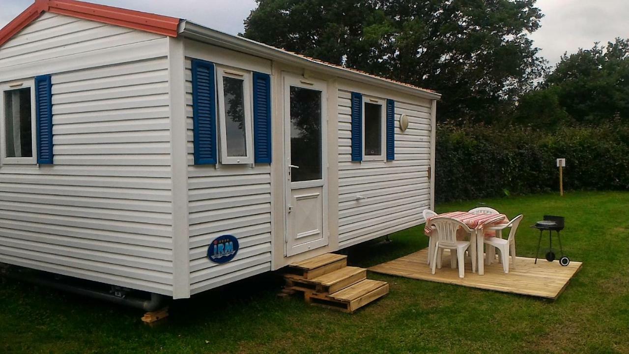 Camping Du Puy Rond Bressuire Exteriör bild