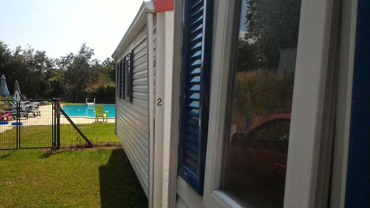 Camping Du Puy Rond Bressuire Exteriör bild