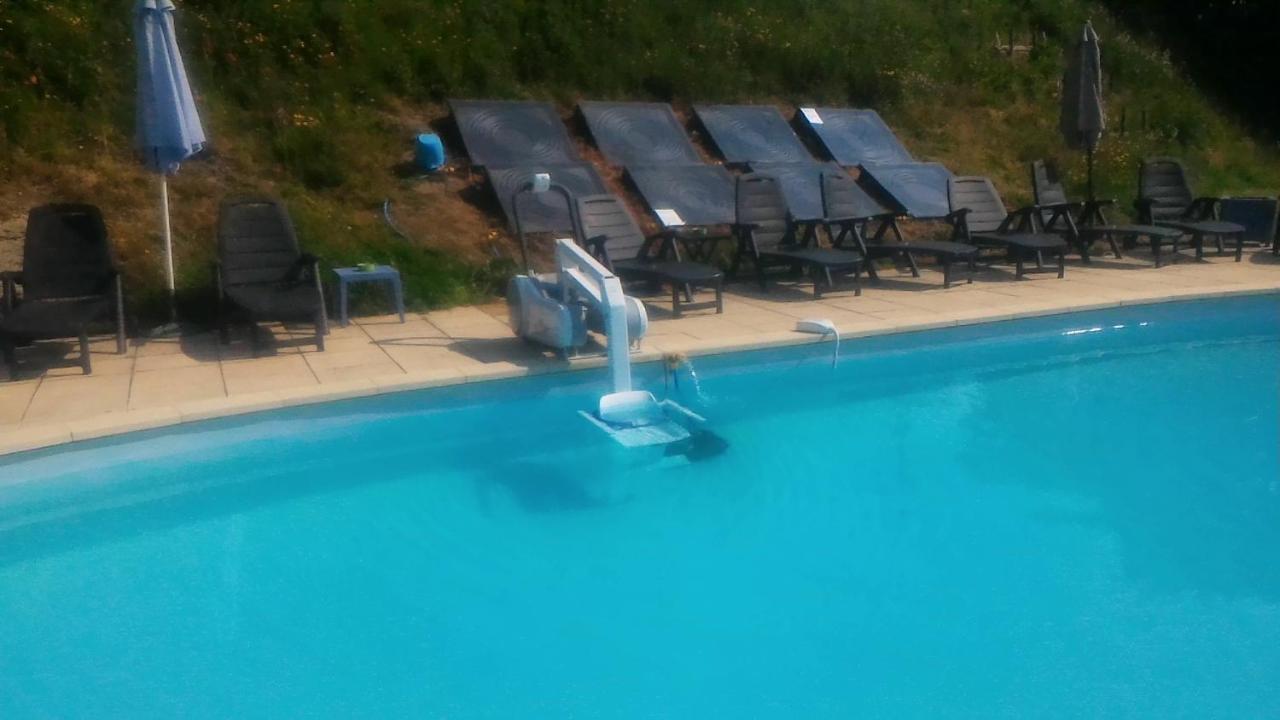 Camping Du Puy Rond Bressuire Exteriör bild
